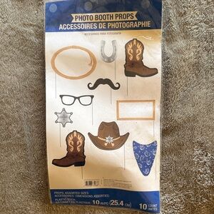 NWT Photo Booth Props Set COWBOY